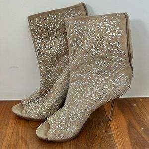 Herve Leger Embellished Crème Heels